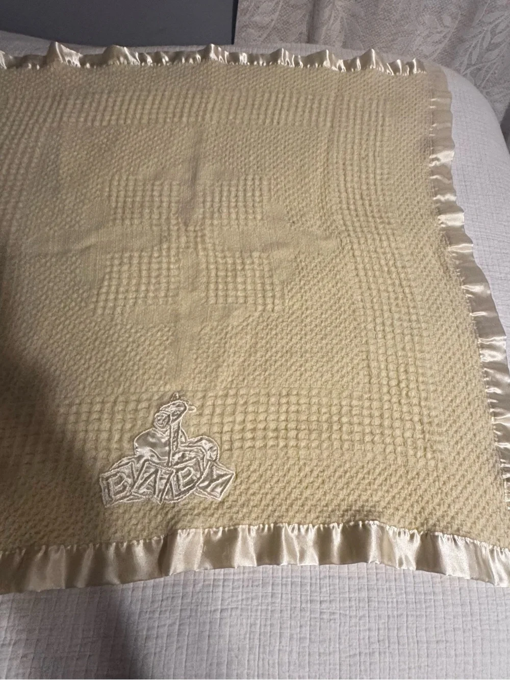 Kidget Thermal Baby Blanket Giraffe w. Satin Trim Yellow Unisex Vintage Babycore